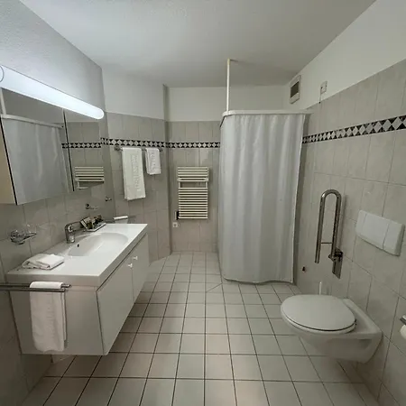 Senioren-residenz Segeten アパートホテル